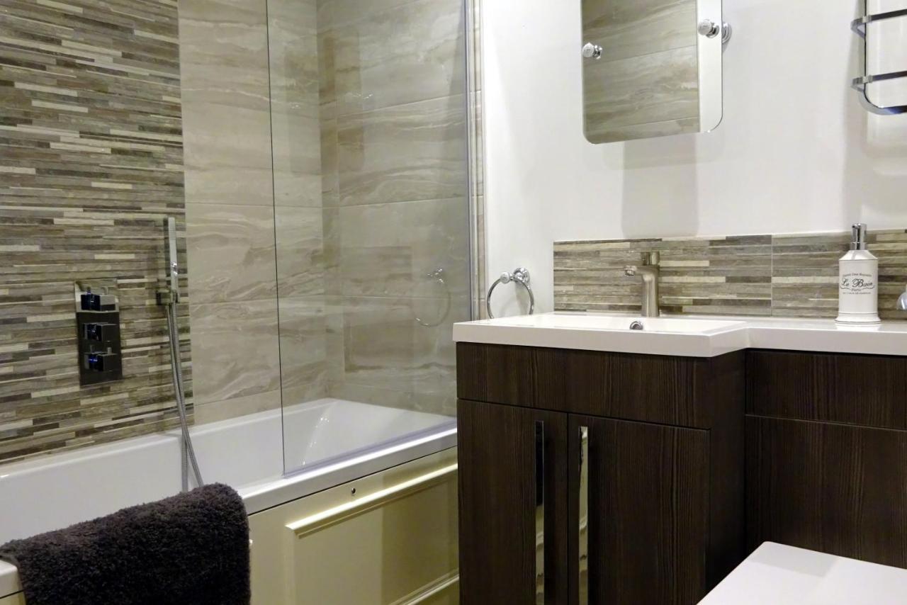 Derwent View Holiday Apartments Матлок Екстер'єр фото